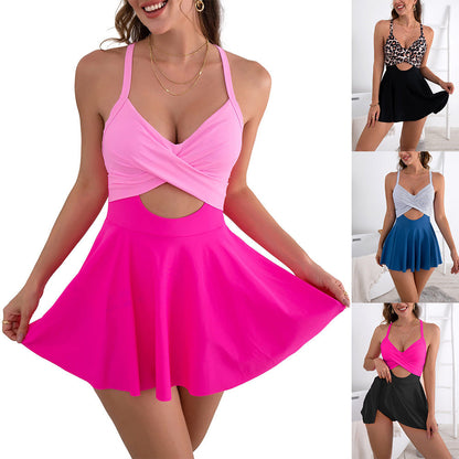 🩱 Damen-Badeanzug mit Cut-out und Rock